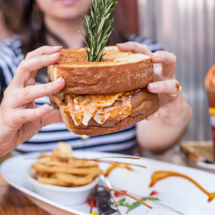 Hash House A Go Go in Henderson is a hidden gem for comfort food lovers—oversized plates, twisted farm flavors, and unforgettable vibes.